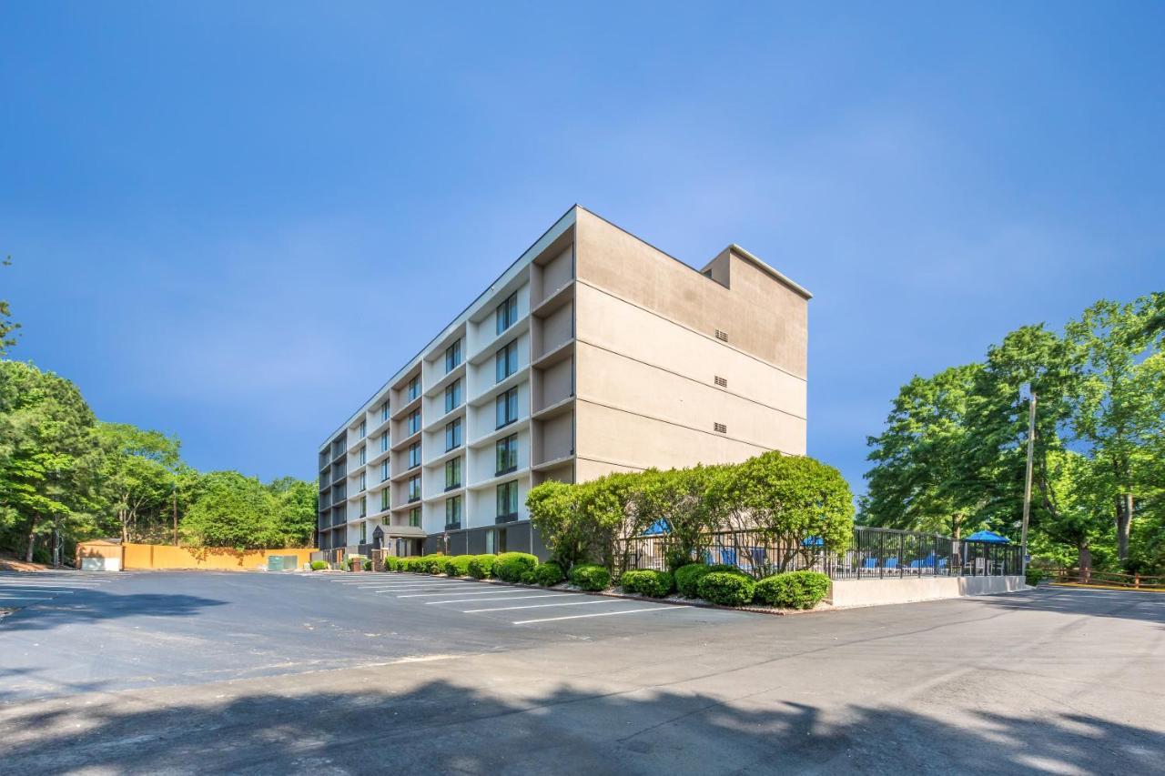 Comfort Inn Charlotte Airport Uptown Bagian luar foto
