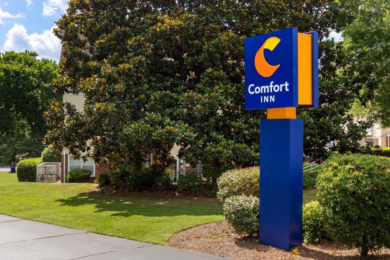 Comfort Inn Charlotte Airport Uptown Bagian luar foto