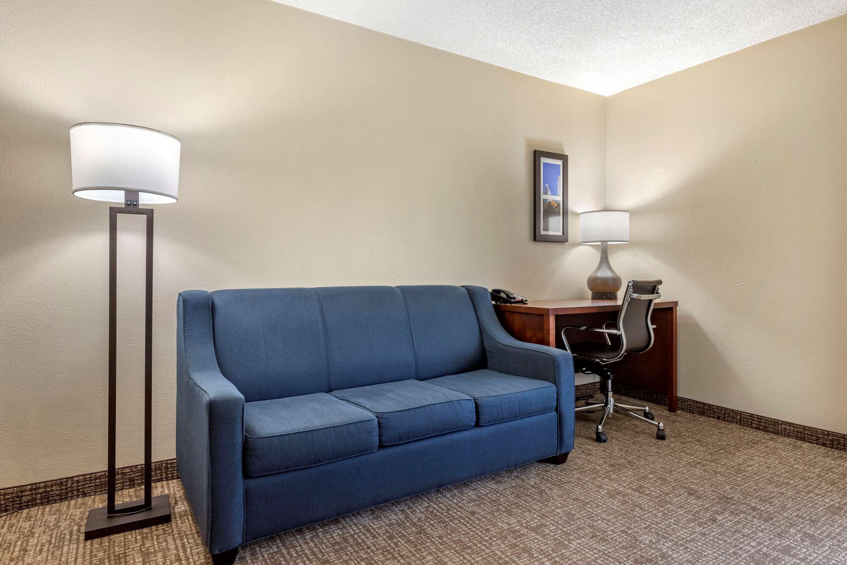 Comfort Inn Charlotte Airport Uptown Bagian luar foto