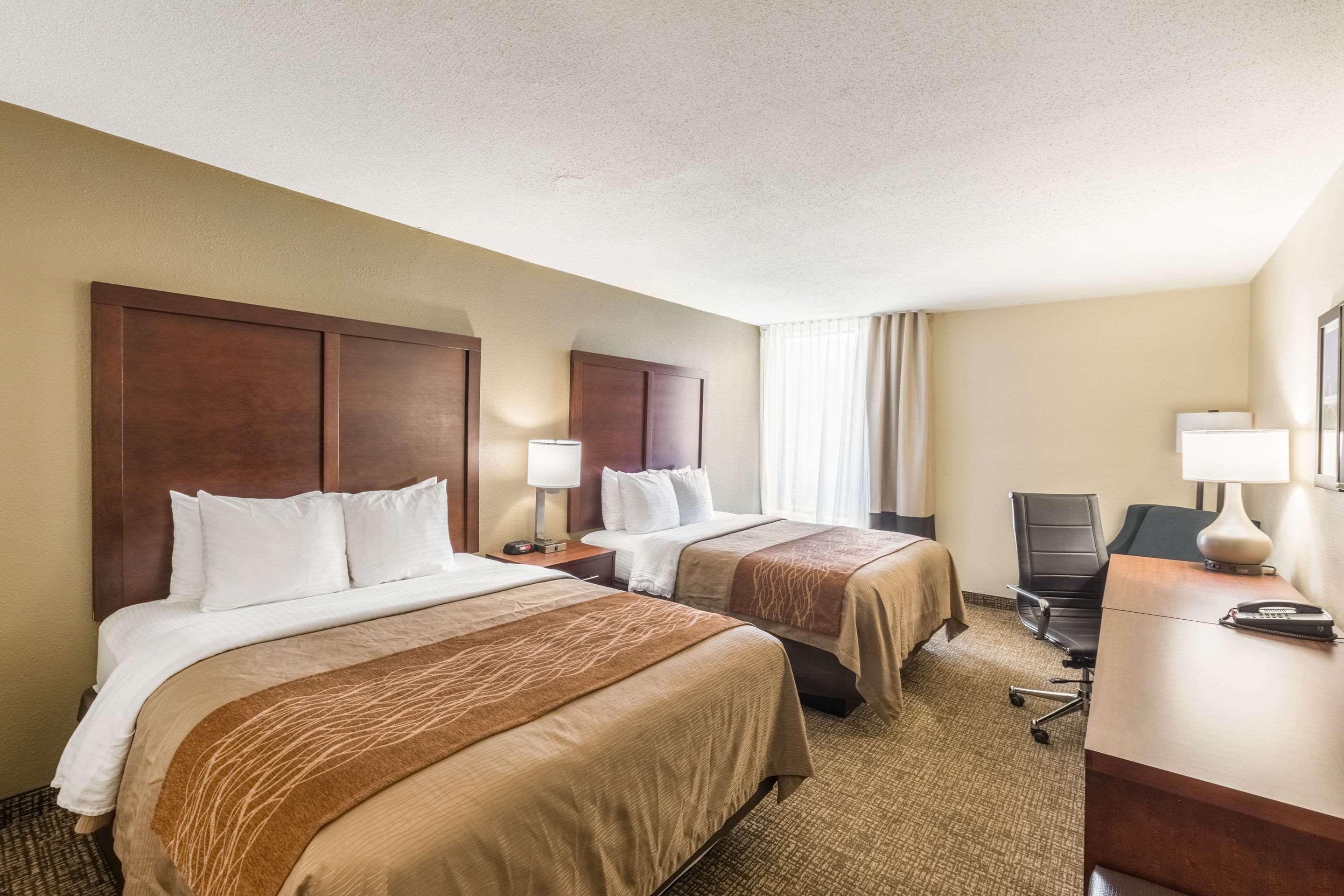 Comfort Inn Charlotte Airport Uptown Bagian luar foto