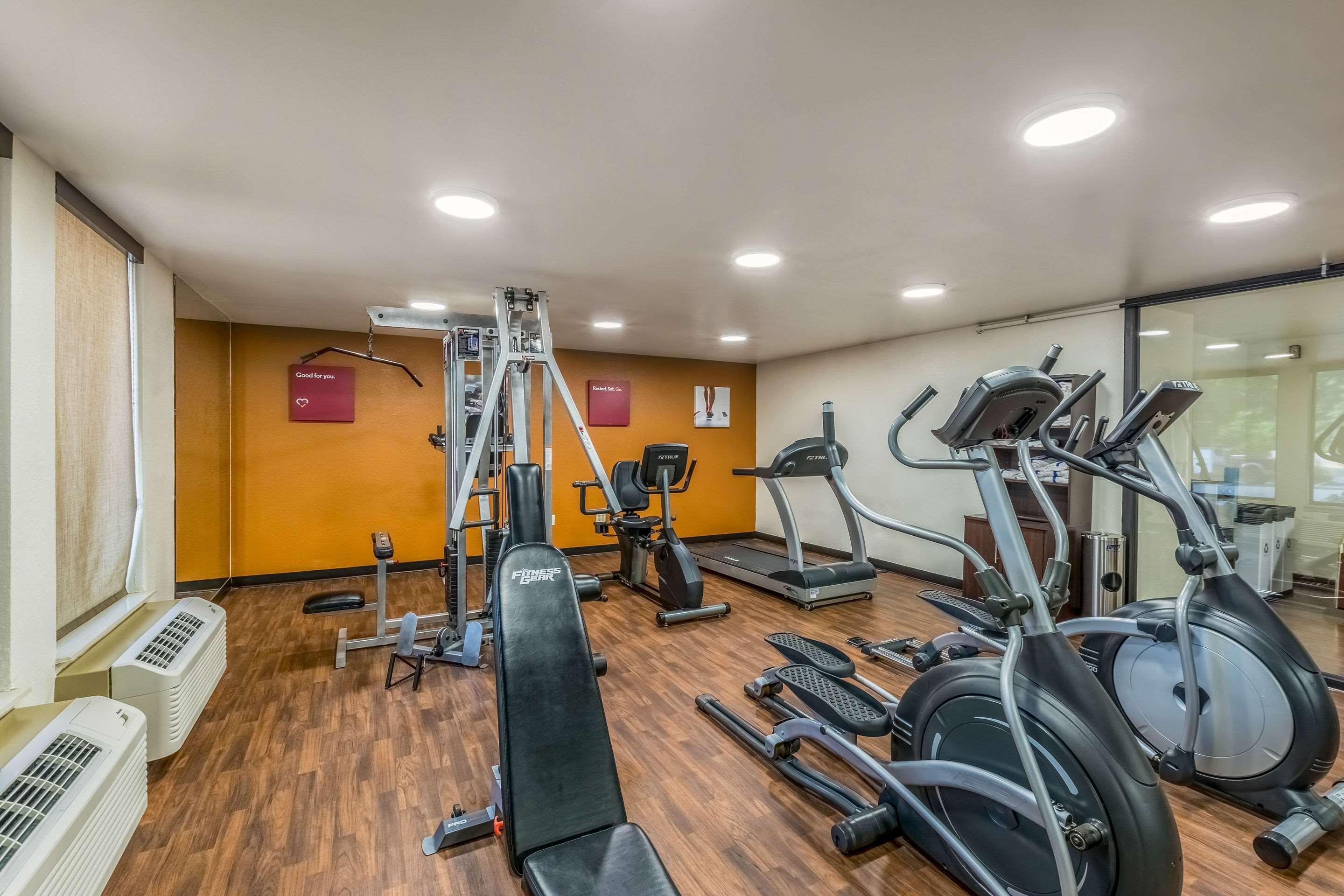 Comfort Inn Charlotte Airport Uptown Bagian luar foto