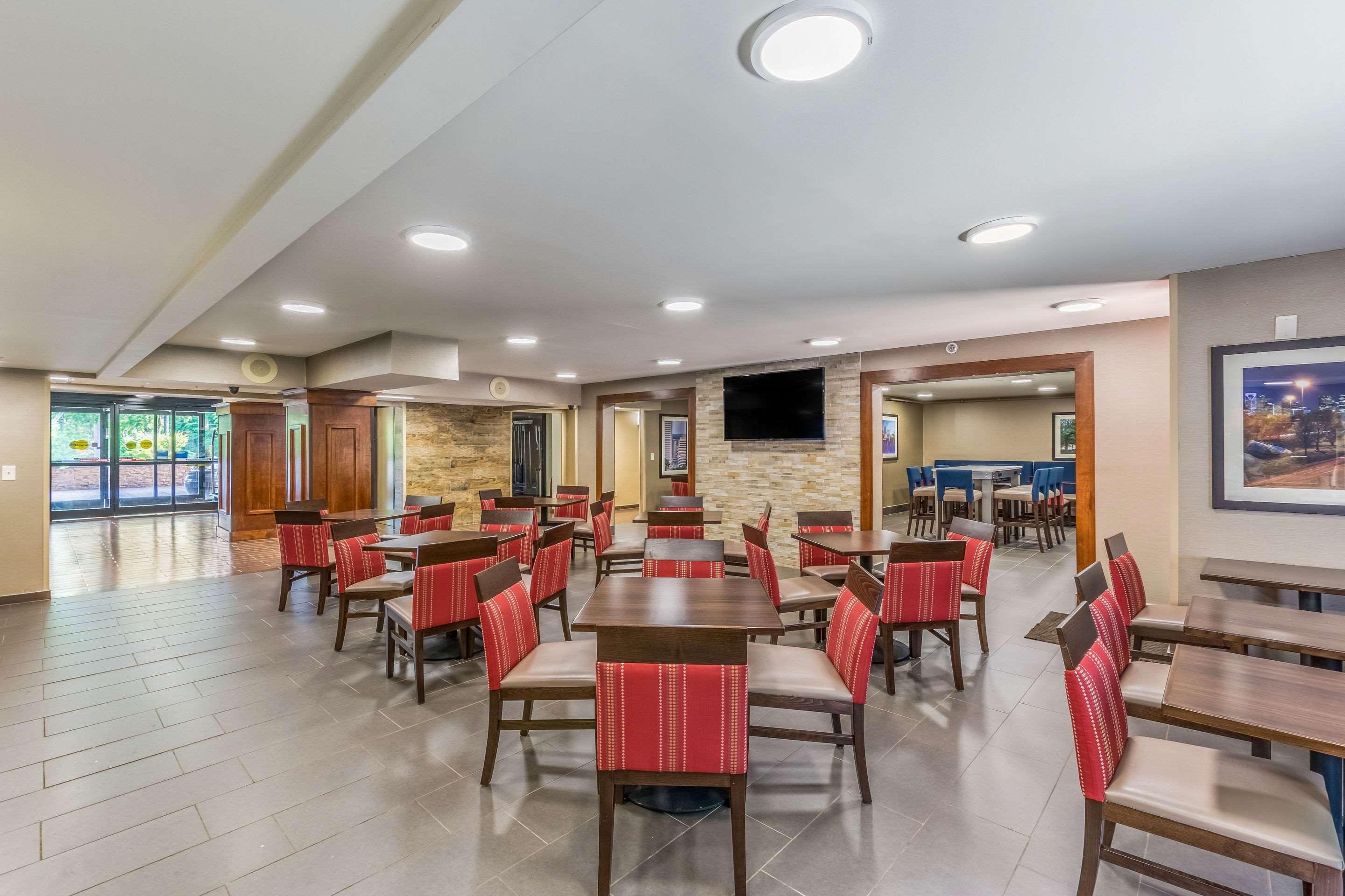 Comfort Inn Charlotte Airport Uptown Bagian luar foto