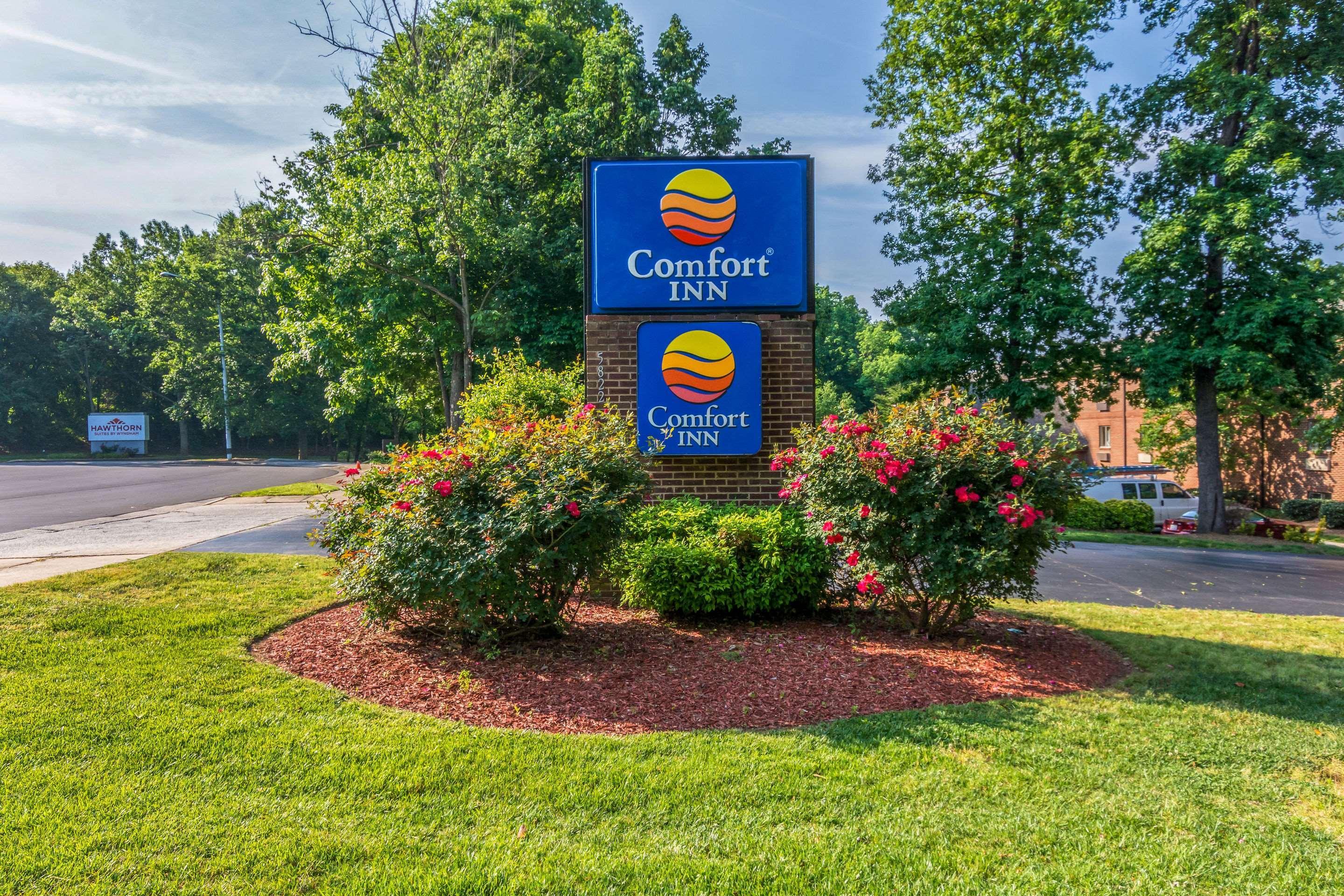 Comfort Inn Charlotte Airport Uptown Bagian luar foto